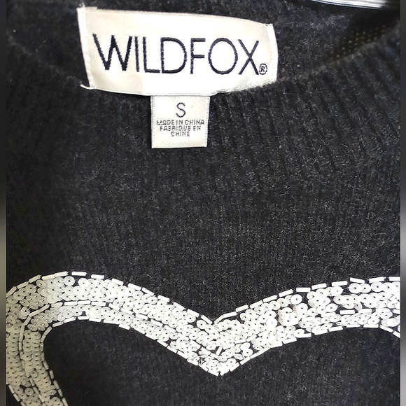 Wildfox Cashmere Heart Embroidered Gray Sweater - Picture 3 of 5